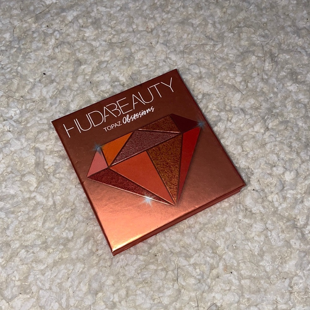 HUDA BEAUTY Palette [NEW]